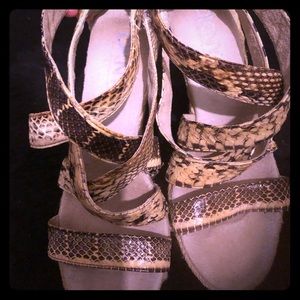 Donna Karen woman ‘ s shoes